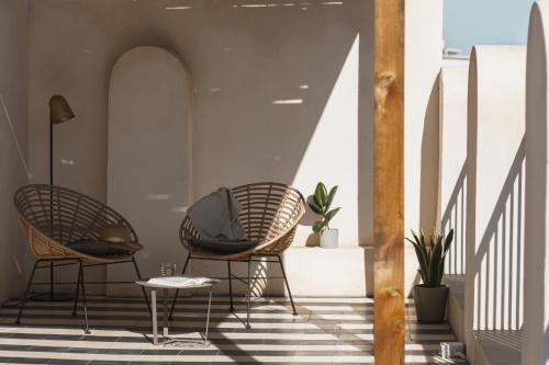 Habitación Doble Superior con terraza del hotel Room Select Tetuán. Foto 7