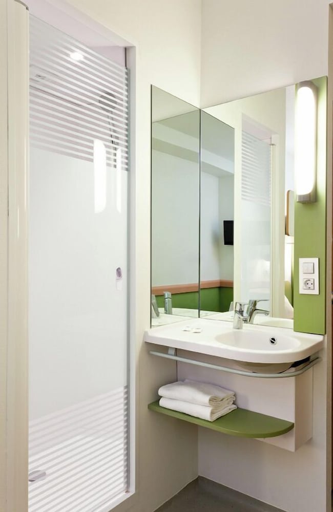 Habitación Individual o Doble Estándar del hotel Ibis Budget Krakow Stare Miasto. Foto 8