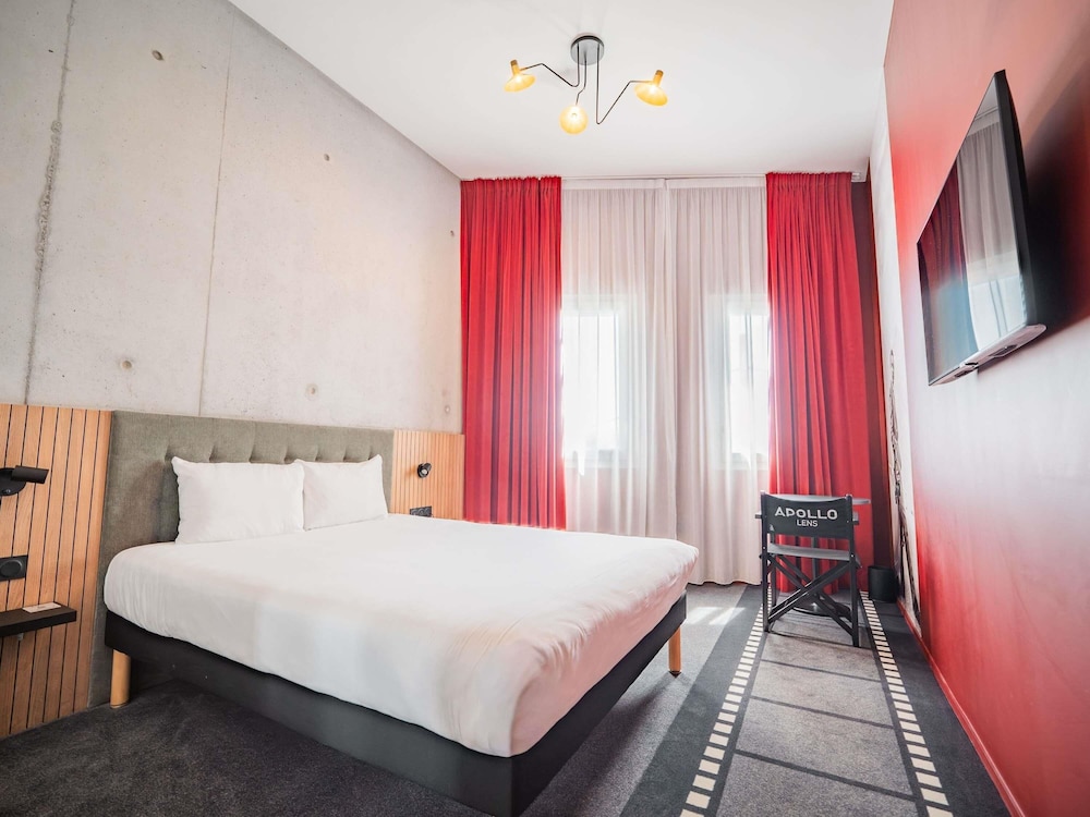 Habitación Estándar con cama doble del hotel Ibis Styles Lens Centre Gare. Foto 8