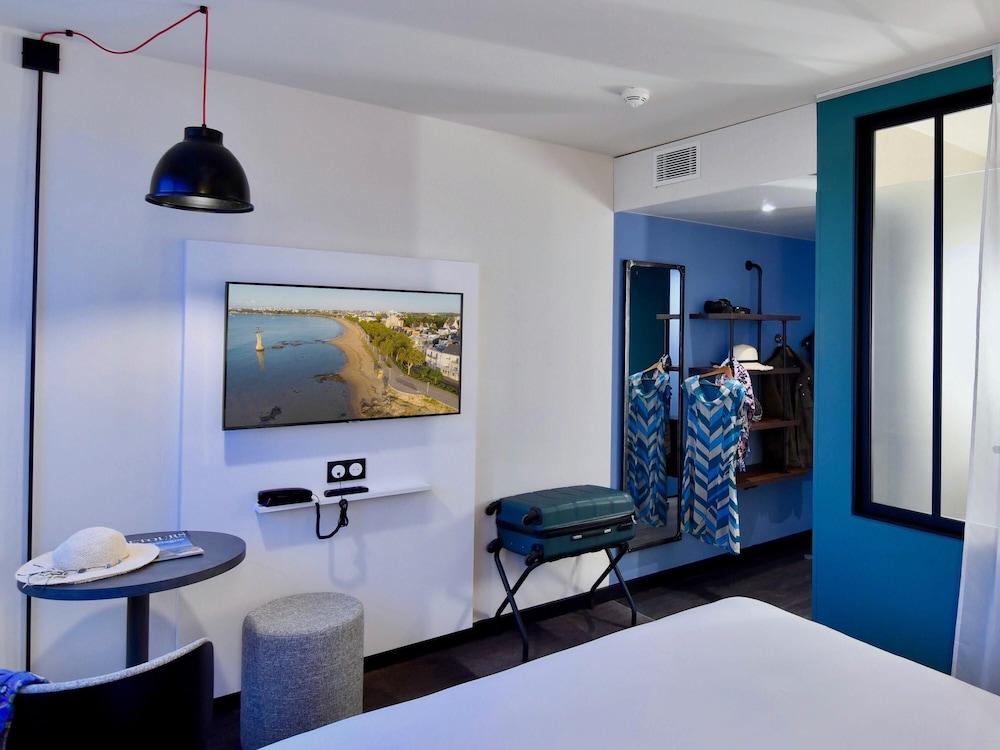 Habitación doble 1 Cama doble del hotel Ibis Styles Saint Nazaire Centre Gare. Foto 2
