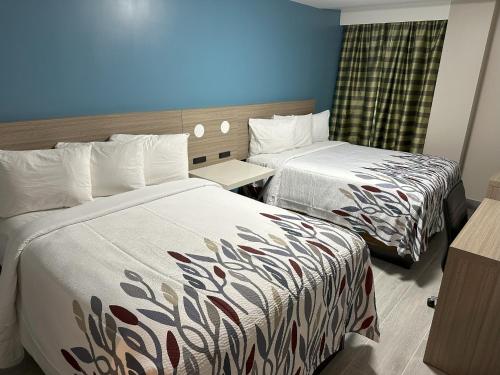 Habitación Doble Estándar del hotel Red Roof PLUS+ Brooklyn - Flatbush Ave. Foto 2