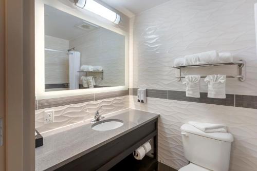 Habitación Doble Estándar del hotel Red Roof PLUS+ Brooklyn - Flatbush Ave. Foto 6