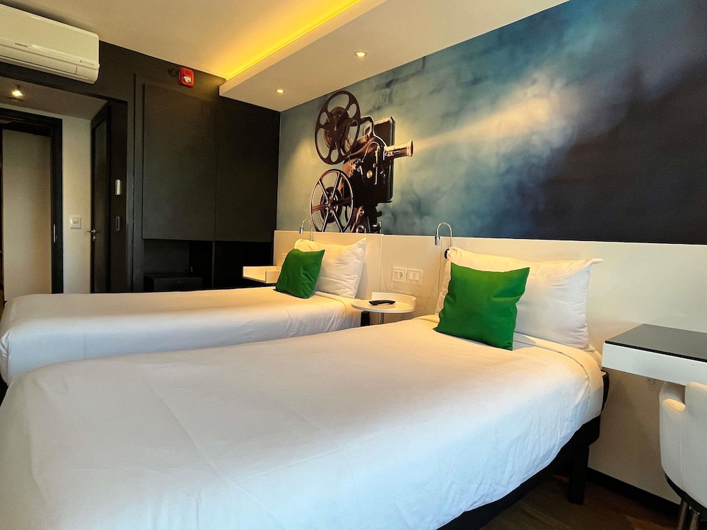Habitación Standard con 2 camas individuales del hotel Ibis Styles Montevideo Biarritz. Foto 5