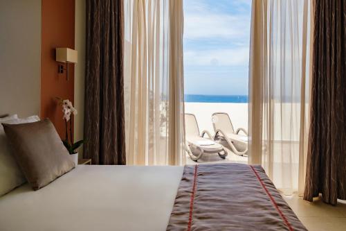 Suite Deluxe con vistas al mar del hotel Mayflower. Foto 7