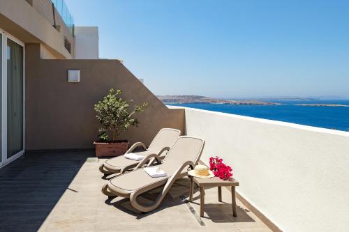 Suite Deluxe con vistas al mar del hotel Mayflower. Foto 12
