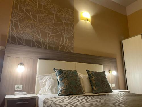 Habitación Triple Confort del hotel Maxim Axial. Foto 1