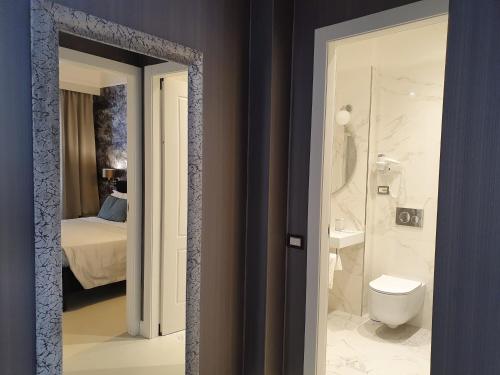 Suite del hotel Maxim Axial. Foto 1