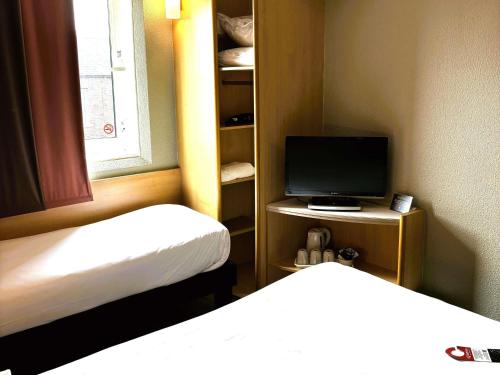 Habitación Familiar con 1 cama doble y 1 cama individual del hotel Ibis Carlisle – City Centre. Foto 4