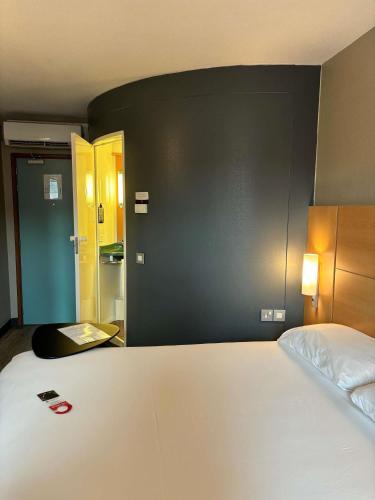 Habitación Familiar con 1 cama doble y 1 cama individual del hotel Ibis Carlisle – City Centre. Foto 6