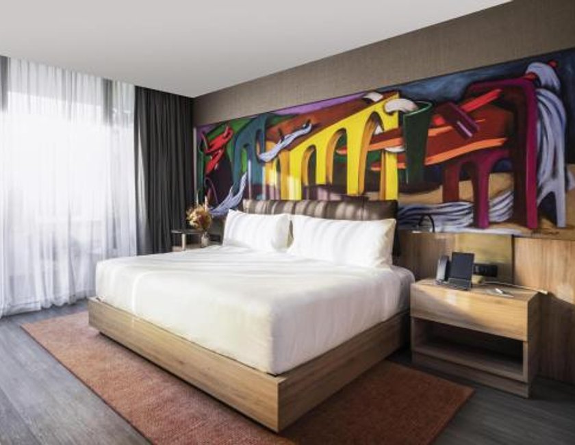 Habitación Doble Superior Skyline - Cama extragrande del hotel Mondrian Mexico City Condesa. Foto 2