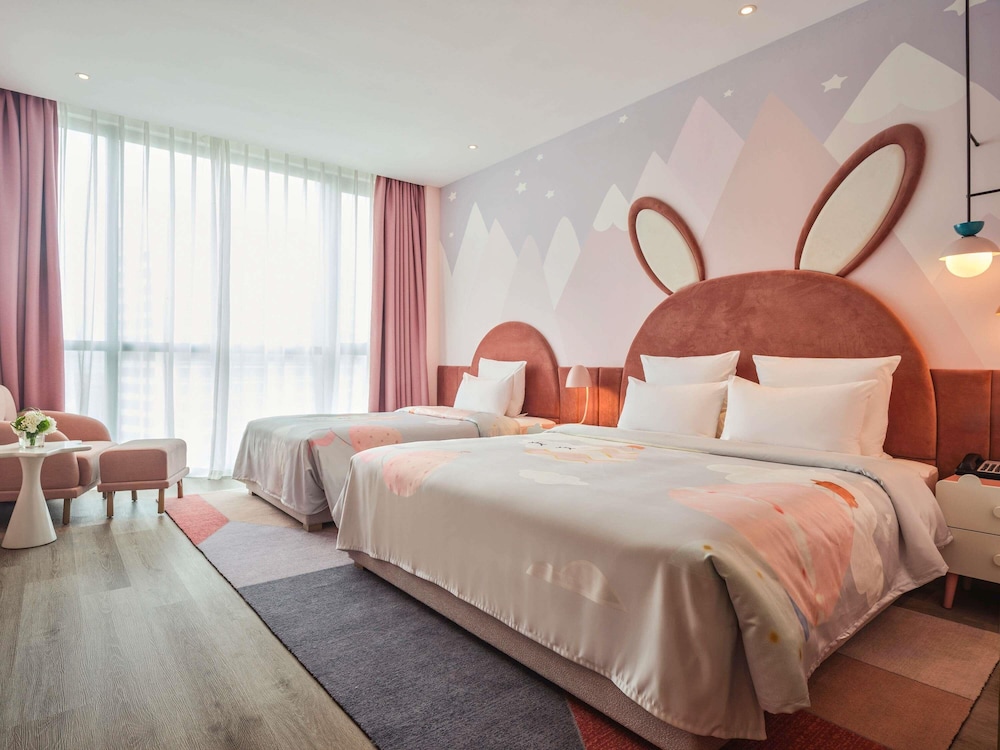 Suite Familiar Deluxe con 1 Cama King Size del hotel Novotel Shanghai Qingpu Excellence