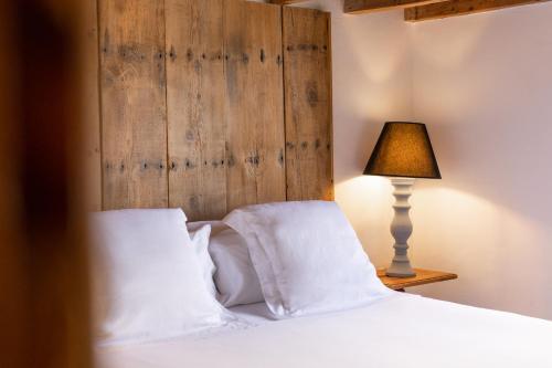 Habitación Cuádruple Clásica del hotel La Casa De Los Naranjos