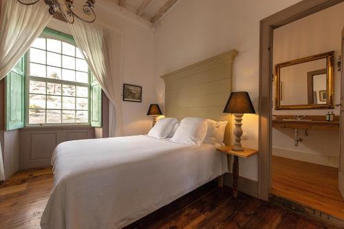 Habitación Doble con vistas a la montaña del hotel La Casa De Los Naranjos