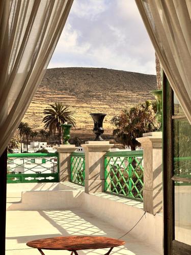 Habitación Doble con terraza del hotel La Casa De Los Naranjos