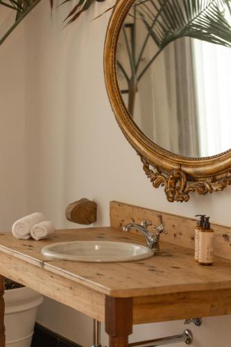 Habitación Doble Superior del hotel La Casa De Los Naranjos. Foto 10