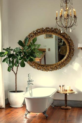 Habitación Doble Deluxe del hotel La Casa De Los Naranjos. Foto 3