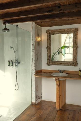 Habitación Cuádruple Superior del hotel La Casa De Los Naranjos. Foto 3