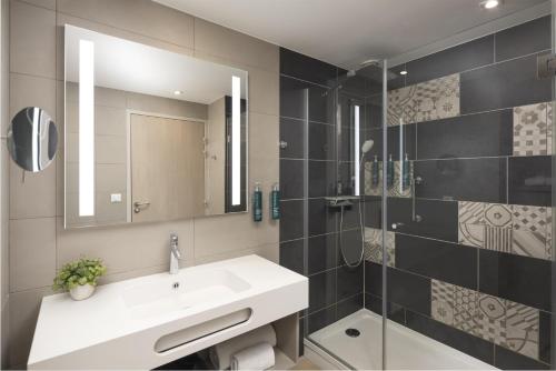 Deluxe King Skylight Room del hotel Hilton Garden Inn Paris La Villette. Foto 3