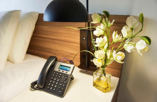 Suite con cama extragrande - No fumadores del hotel Wyndham Garden North Bergen Near Secaucus. Foto 3