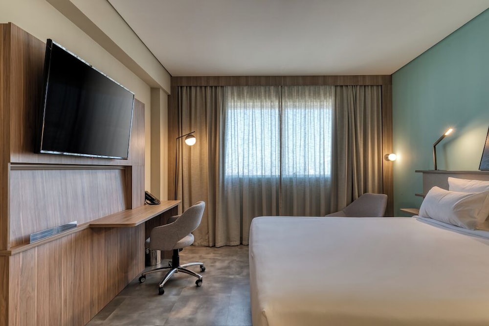 Habitación Superior con 1 cama queen size del hotel Novotel Belo Horizonte Savassi. Foto 9