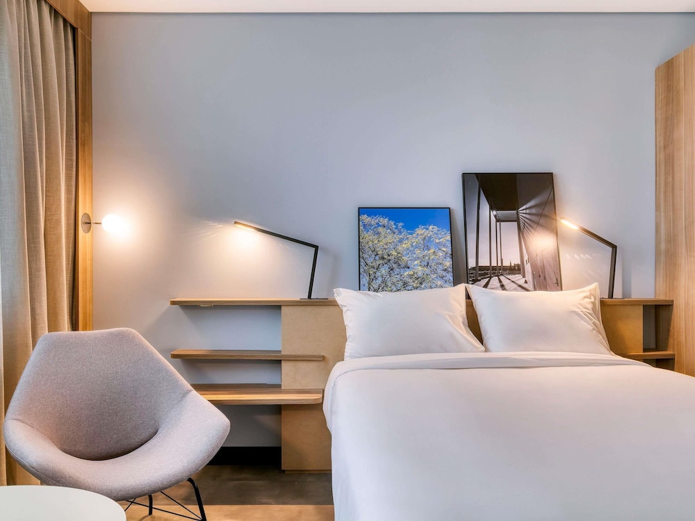 Habitación Superior con 1 cama doble adaptada para personas con discapacidad del hotel Novotel Belo Horizonte Savassi. Foto 5