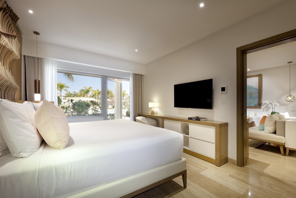 Suite Master Swim - Up Familiar con Conserje del hotel Paradisus Grand Cana - All Suites - All Inclusive. Foto 3