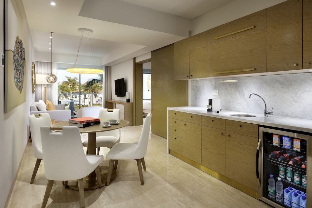 Suite Master de dos dormitorios con vistas al jardín del hotel Paradisus Grand Cana - All Suites - All Inclusive