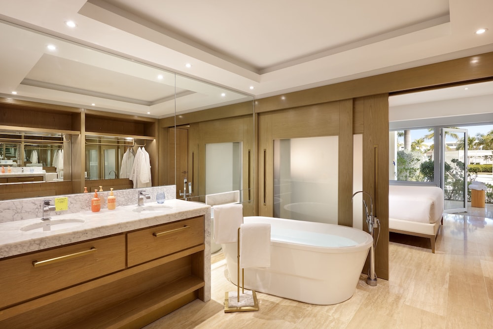 Suite Master de dos dormitorios Swim - Up del hotel Paradisus Grand Cana - All Suites - All Inclusive. Foto 9