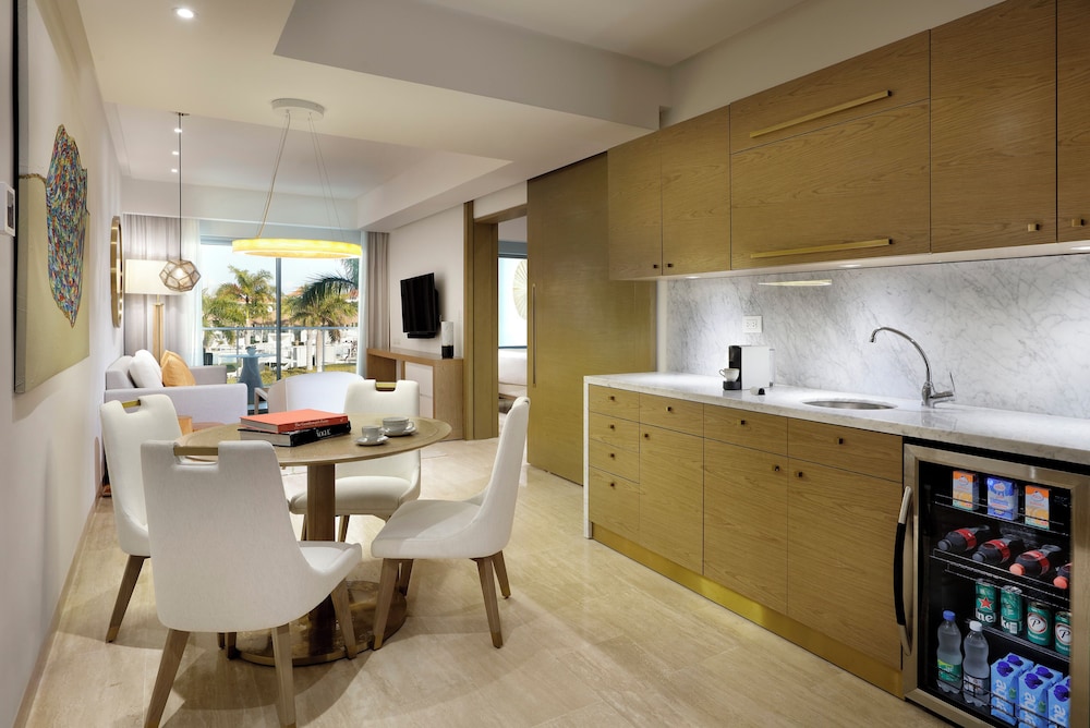 Suite Swim - Up Familiar con Conserje del hotel Paradisus Grand Cana - All Suites - All Inclusive. Foto 5