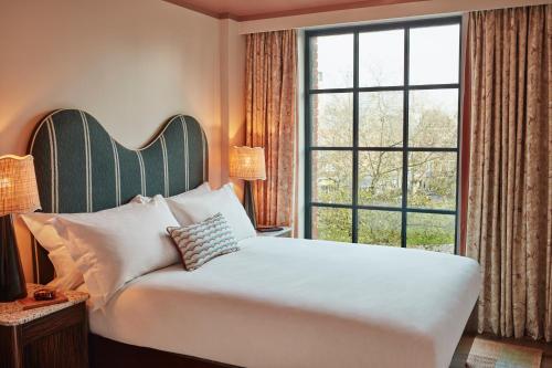 Parque agradable del hotel The Hoxton, Shepherds Bush. Foto 6
