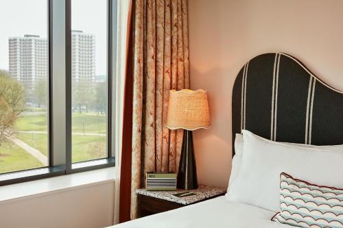 Parque agradable del hotel The Hoxton, Shepherds Bush. Foto 6