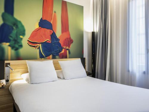 Habitación Doble Pequeña del hotel Novotel Deauville Plage. Foto 4