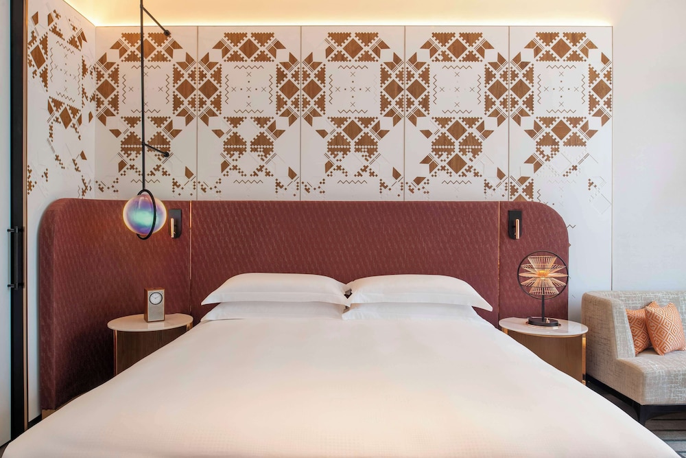 1 Cama King Deluxe con Vistas al Mar del hotel Andaz Doha, A Concept By Hyatt. Foto 1