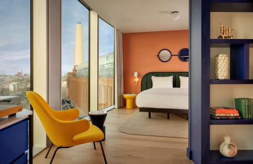 Suite Masterpiece de dos dormitorios del hotel Art'otel London Battersea Power Station, Powered by Radisson Hotels. Foto 10