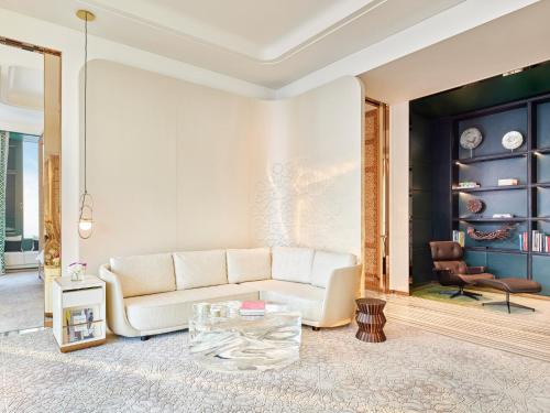 Suite Gold de Una Habitación con Vistas a la Ciudad y Balcón del hotel Fairmont Doha