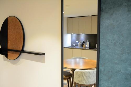 Suite de 1 dormitorio con sofá cama - Cama extragrande del hotel Staybridge Suites London Heathrow - Bath Road, an IHG Hotel. Foto 15