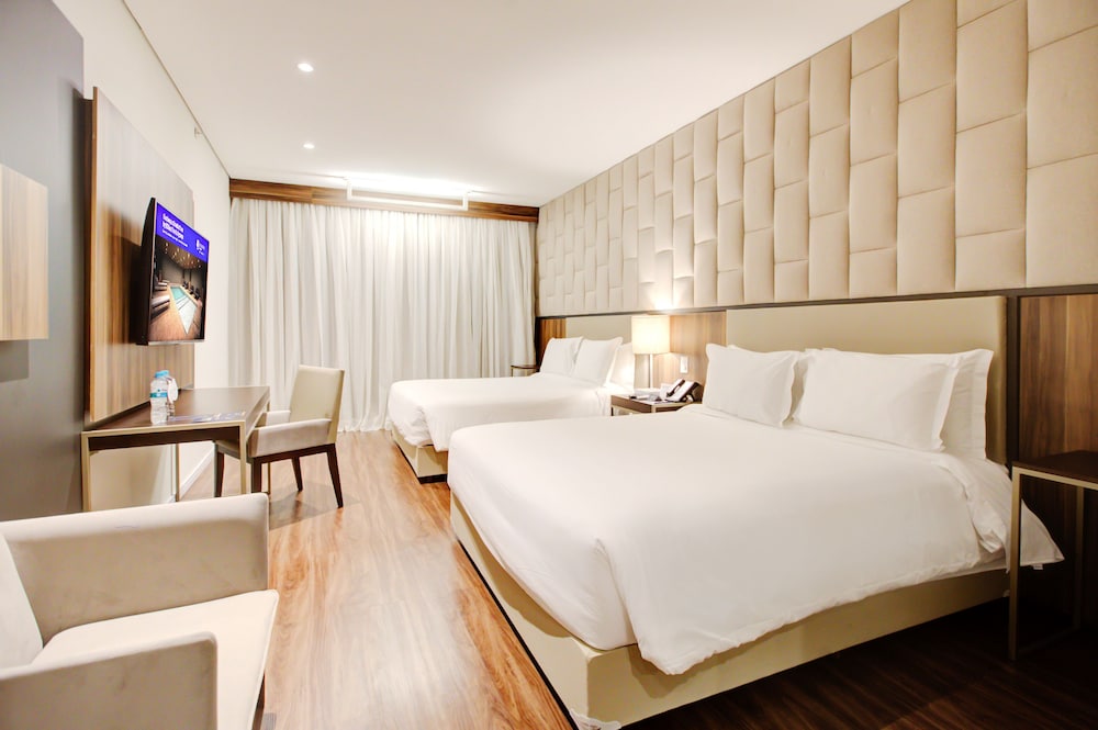 Habitación superior, 2 camas dobles del hotel DoubleTree by Hilton - Foz do Iguaçu. Foto 3