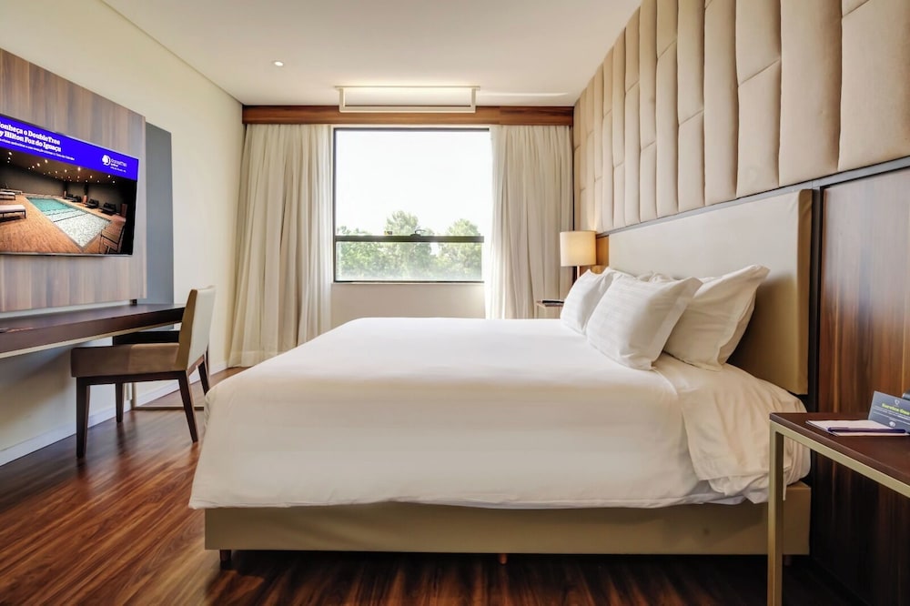 Habitación superior, 1 cama de matrimonio grande del hotel DoubleTree by Hilton - Foz do Iguaçu