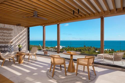 Suite Luna de Miel con vistas al océano del hotel Impression Isla Mujeres by Secrets – Adults only – All Inclusive. Foto 3