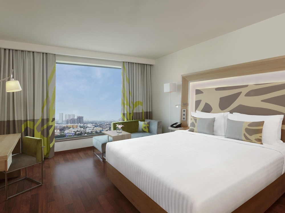 Habitación Superior - Cama King del hotel Novotel Chennai Omr