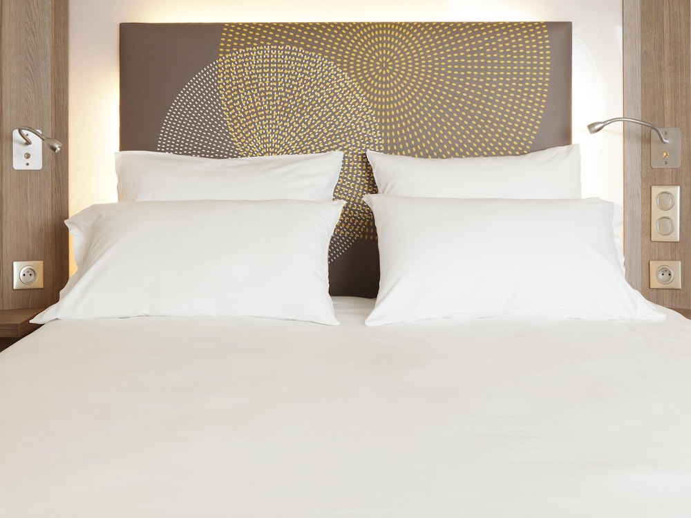 Habitación Ejecutiva con Cama King y Privilegios Adicionales del hotel Novotel Chennai Omr. Foto 9