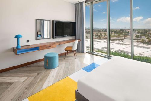 Artist King Room with Theme Park Access - Accessible del hotel The Wb Abu Dhabi, Curio Collection By Hilton. Foto 3