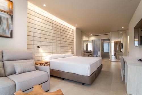Habitación Doble Estándar - 2 camas del hotel Hotel Cádiz Bahía By Q Hotels. Foto 6
