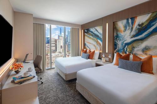 Habitación - 2 camas grandes del hotel Courtyard by Marriott New York Manhattan/Midtown West. Foto 2