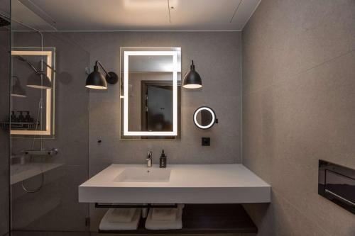 Habitación Superior del hotel Radisson RED Oslo Okern. Foto 3