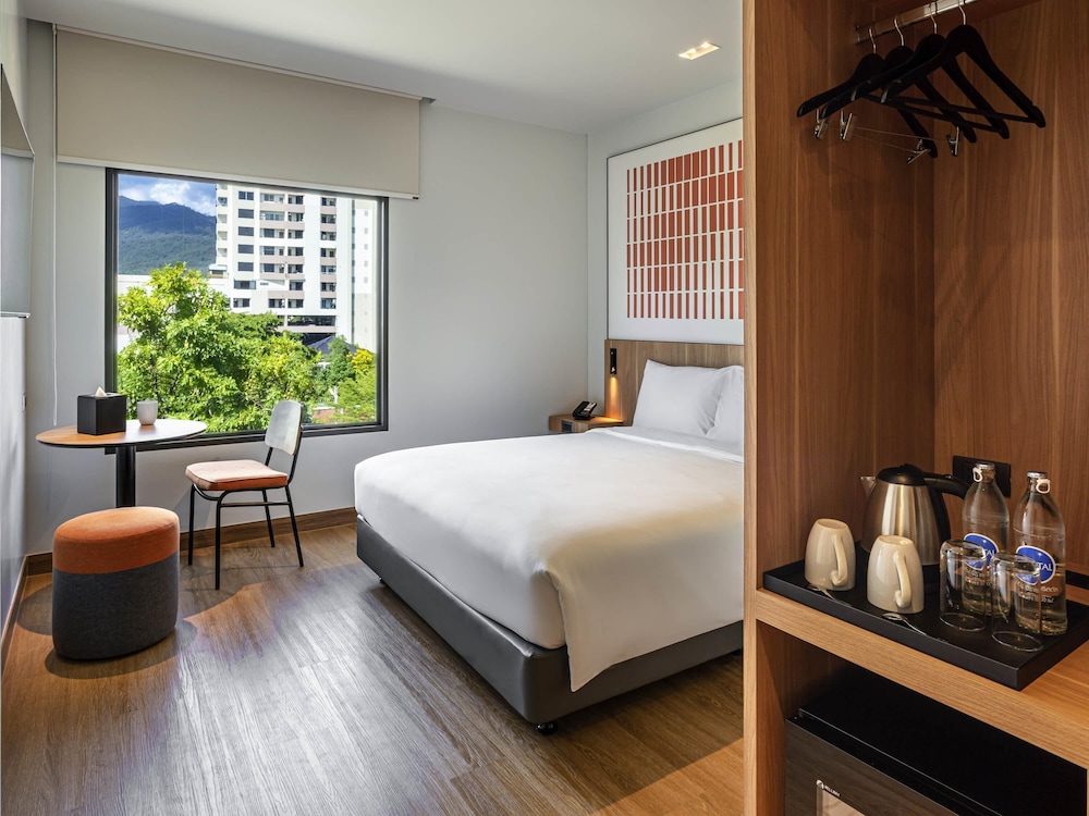 Habitación Estándar con Cama King, Lado de la Montaña del hotel Ibis Chiang Mai Nimman Journeyhub. Foto 4