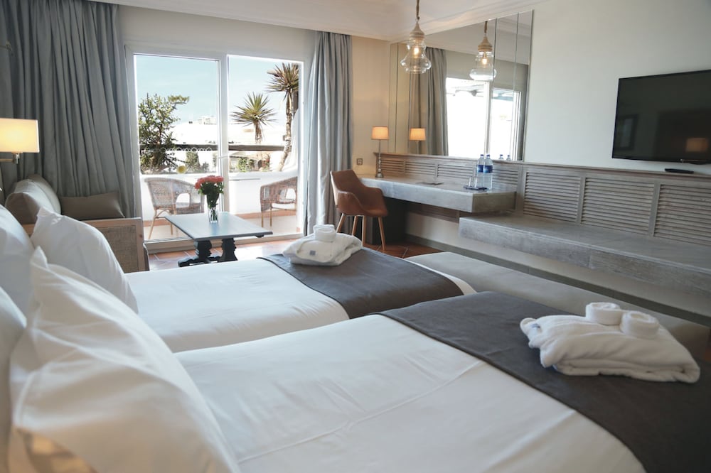 Habitación estándar doble, balcón del hotel Riu Tikida Beach - All Inclusive - Adults Only. Foto 2