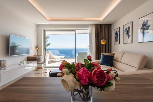 Apartamento Superior con vistas al mar y jacuzzi del hotel Grand Horizon Luxury Boutique Apartments. Foto 12
