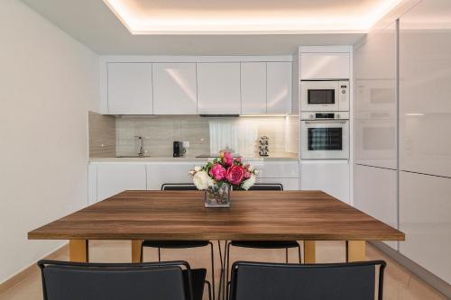 Apartamento con vistas al mar del hotel Grand Horizon Luxury Boutique Apartments. Foto 2