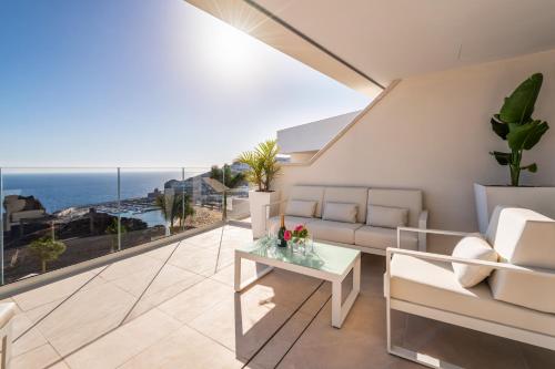 Apartamento Superior con vistas al mar y jacuzzi del hotel Grand Horizon Luxury Boutique Apartments. Foto 6